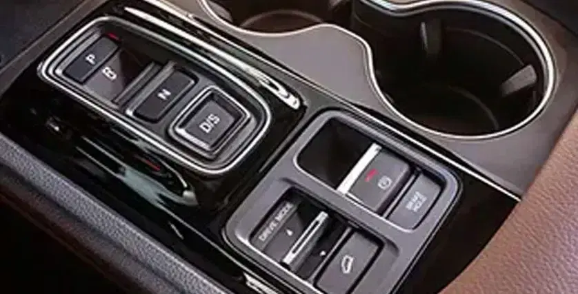 INTELLIGENT TRACTION MANAGEMENT WITH 7 DRIVE MODES