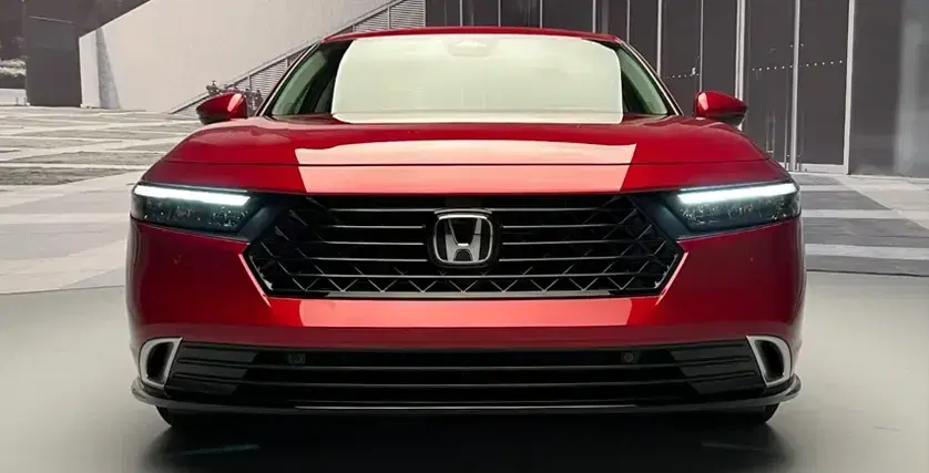 Honda Accord HEV THE FRONT HEAD